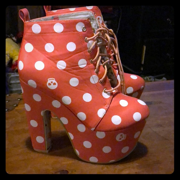 Iron Fist Shoes - Iron fist lamby booties